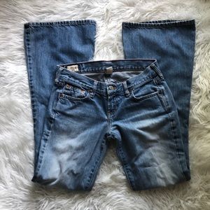 Abercrombie & Fitch Flare Cut Jeans